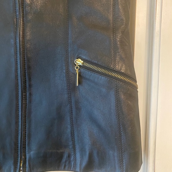 Vintage leather vest like new - Picture 3 of 6